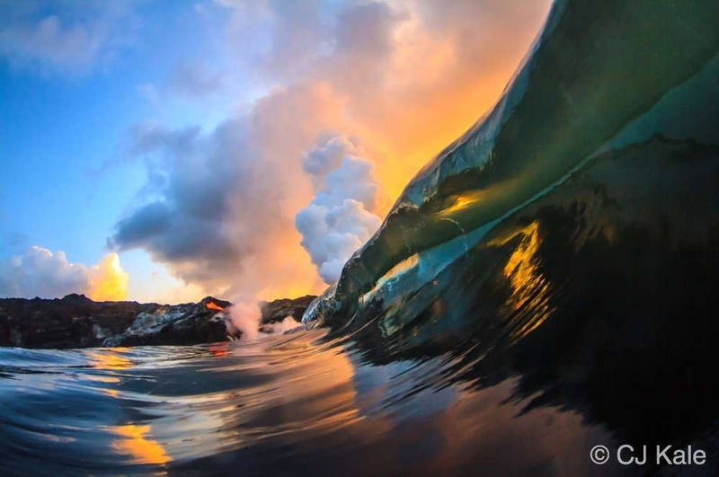 Illustration for article titled Extremely dangerous lava surf photography is completely worth the risk